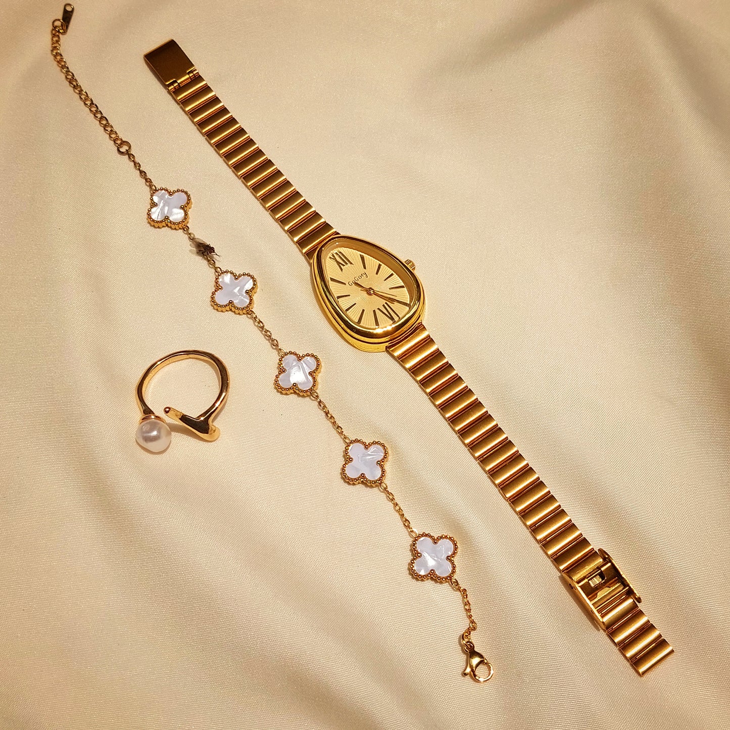 Full Hand Accessories Set (Gold) – Elegant Ready-to-Wear Combo