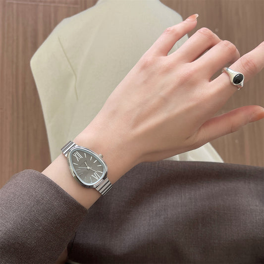 GOGOey Elegant Teardrop Quartz Watch – Silver-Grey