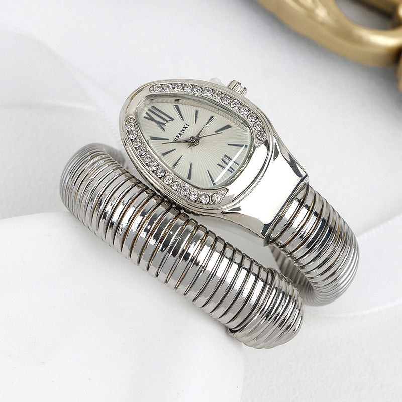 QUARTZ- One Circle Bracelet Style Snake Watch (Silver)