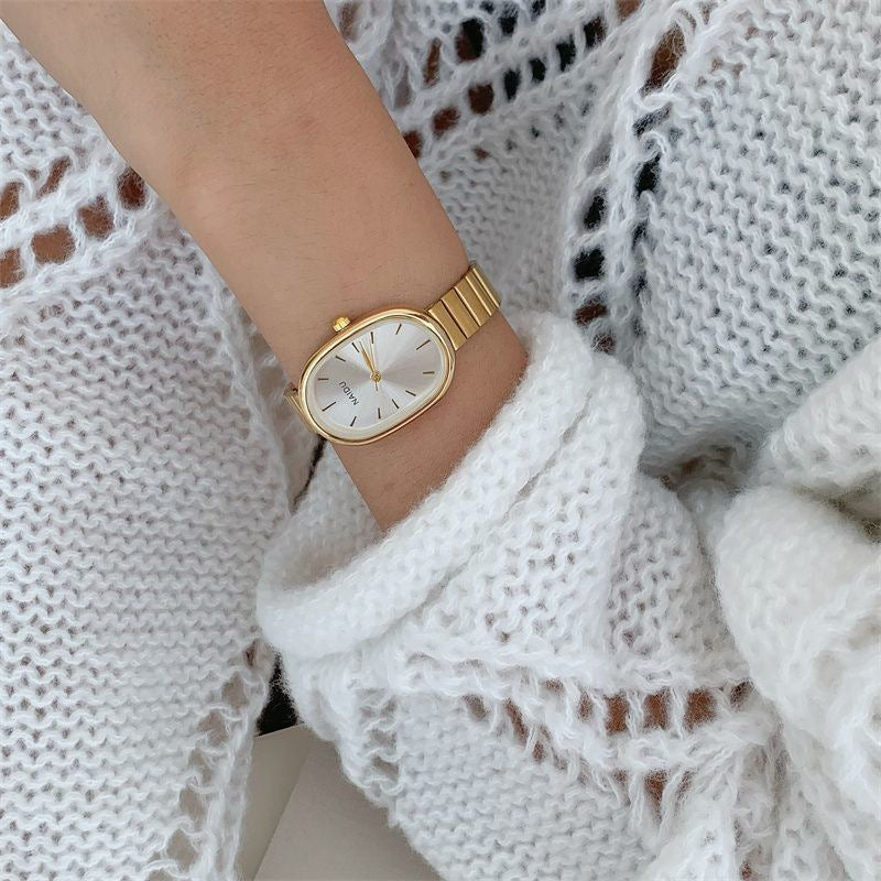 NAIDU - Elegant Teardrop Quartz Oval Watch – Golden-White