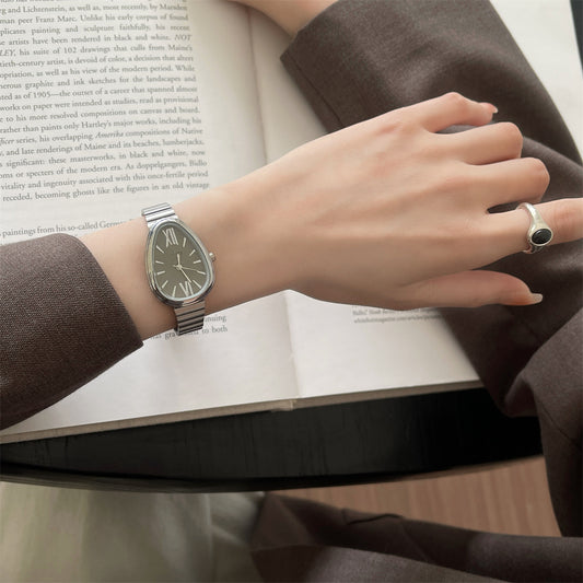 GOGOey Elegant Teardrop Quartz Watch – Silver-Black