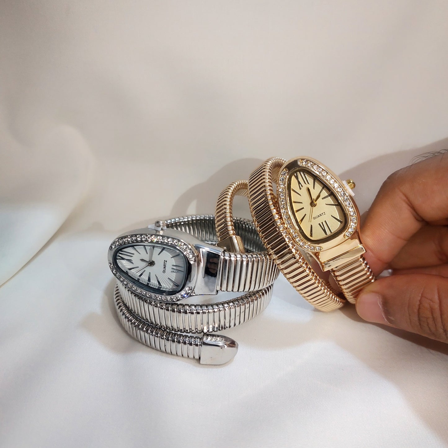 BEST FRIEND COMBO 🤞(QUARTZ Golden & Silver Snake Watch Combo)