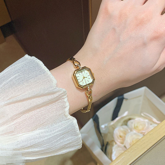 GEDI Elegant Teardrop Watch – Gold