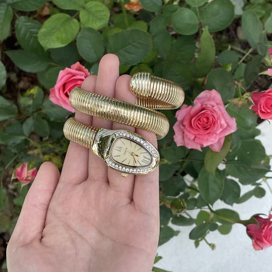 QUARTZ- Three Circle Bracelet Style Snake Watch (Gold)