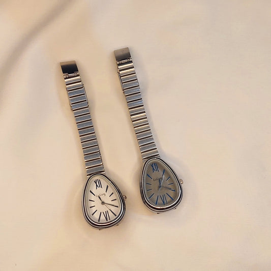GOGOey Elegant Teardrop Quartz Watch – Silver Combo Set