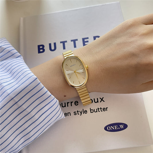 NAIDU - Elegant Teardrop Quartz Oval Watch – Golden-White