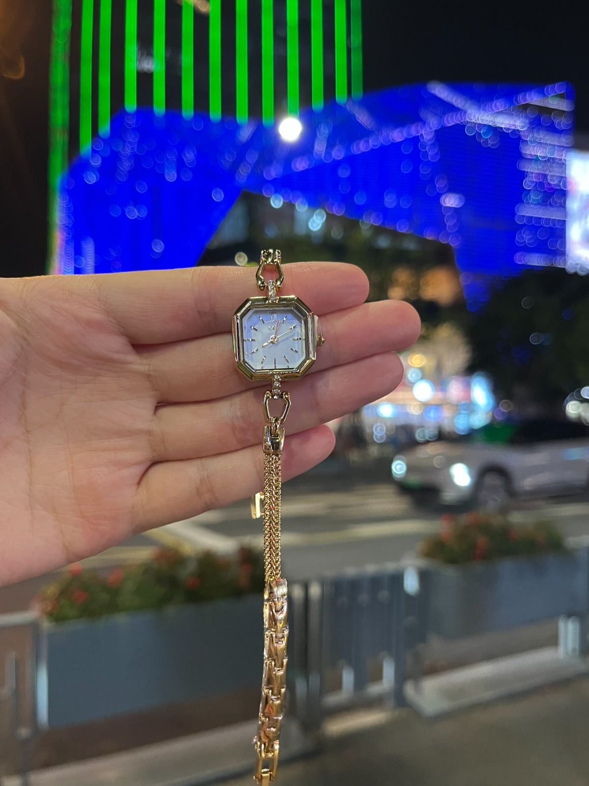 GEDI Elegant Teardrop Watch – Gold