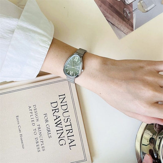 GOGOey Elegant Teardrop Quartz Watch – Silver-Black